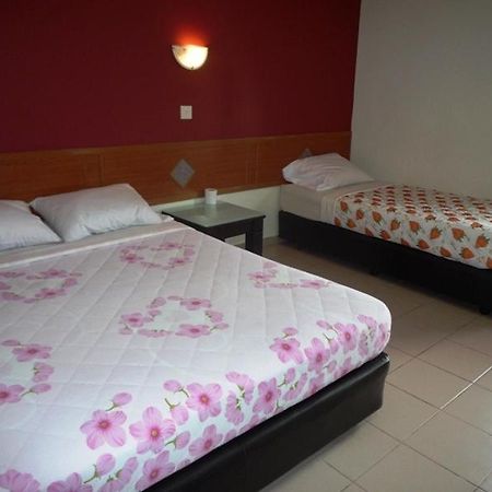 Lotus Hotel Johor Bahru Exteriör bild